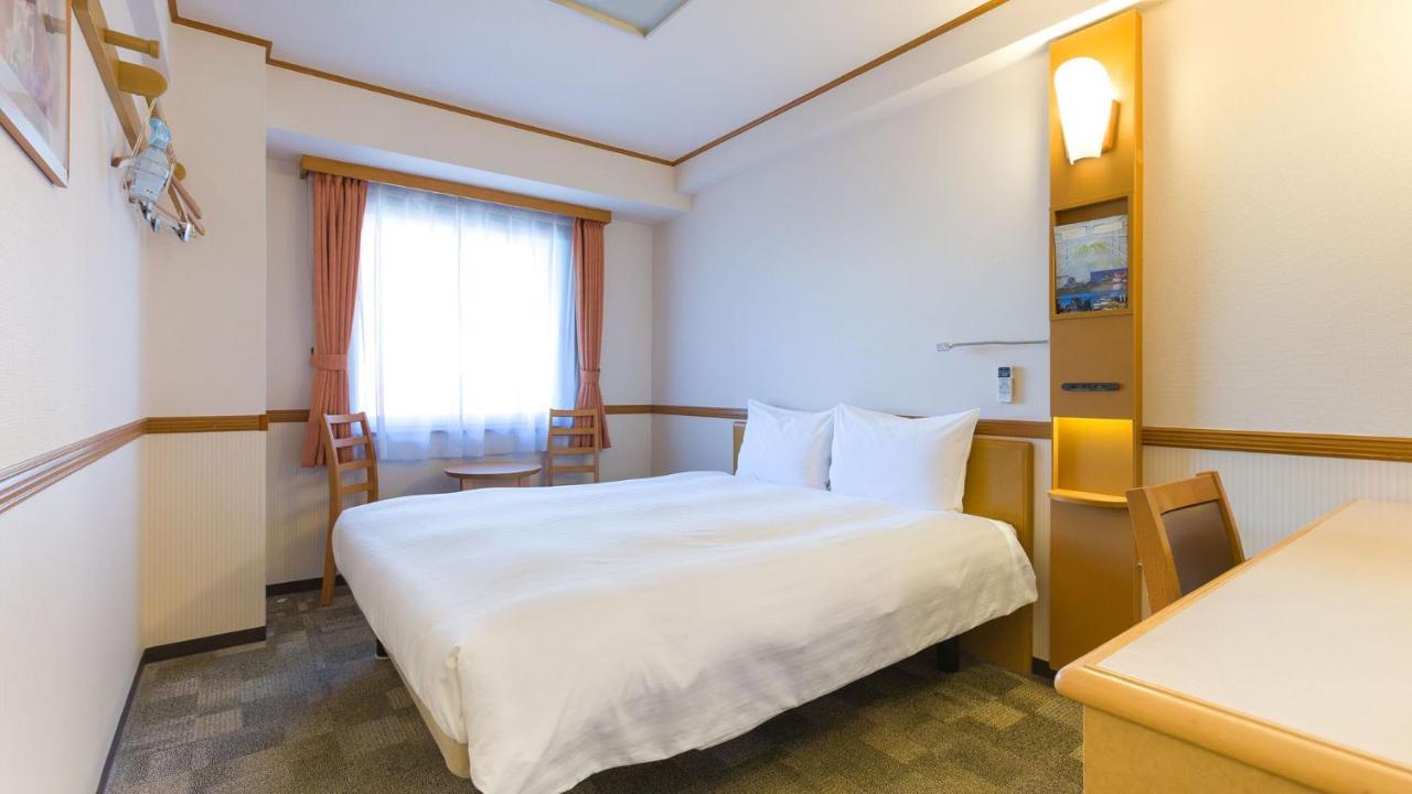 Toyoko Inn Tokyo Ikebukuro Kita-Guchi No.1 Bagian luar foto