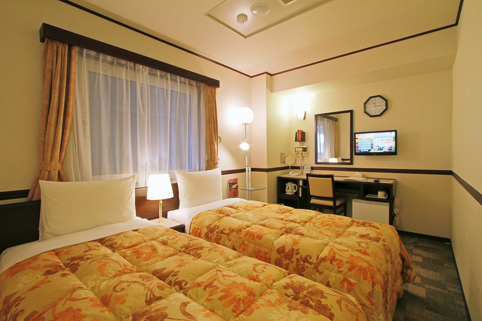 Toyoko Inn Tokyo Ikebukuro Kita-Guchi No.1 Bagian luar foto
